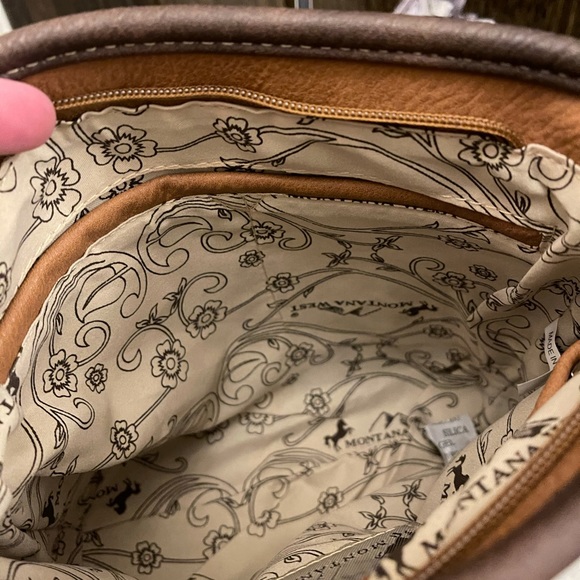Montana West Embroidered Collection Crossbody - Picture 6 of 6